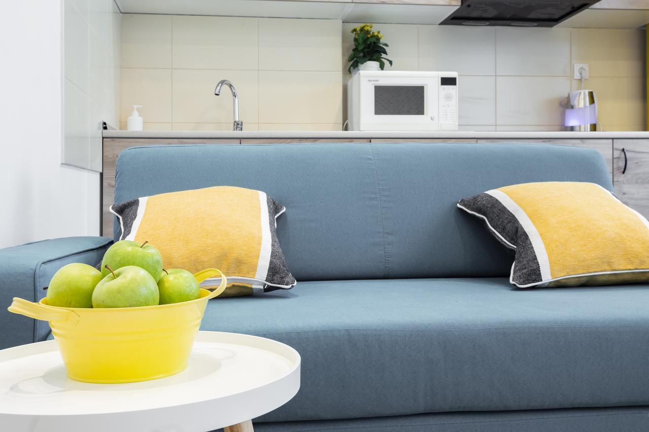 Giallo Apartment - Free Private Parking Нови Сад Екстериор снимка