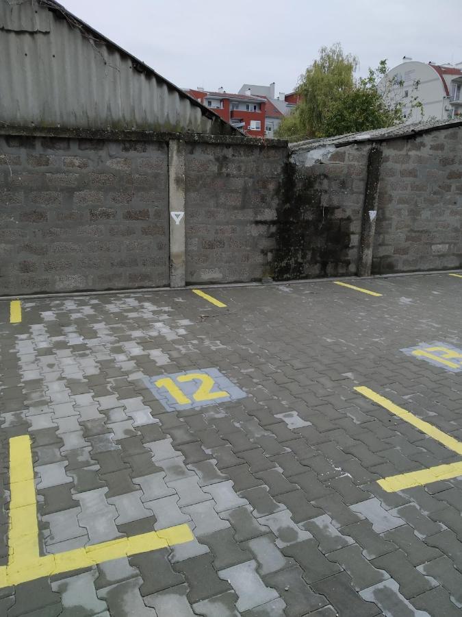 Giallo Apartment - Free Private Parking Нови Сад Екстериор снимка