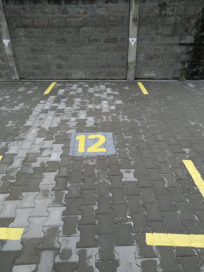 Giallo Apartment - Free Private Parking Нови Сад Екстериор снимка